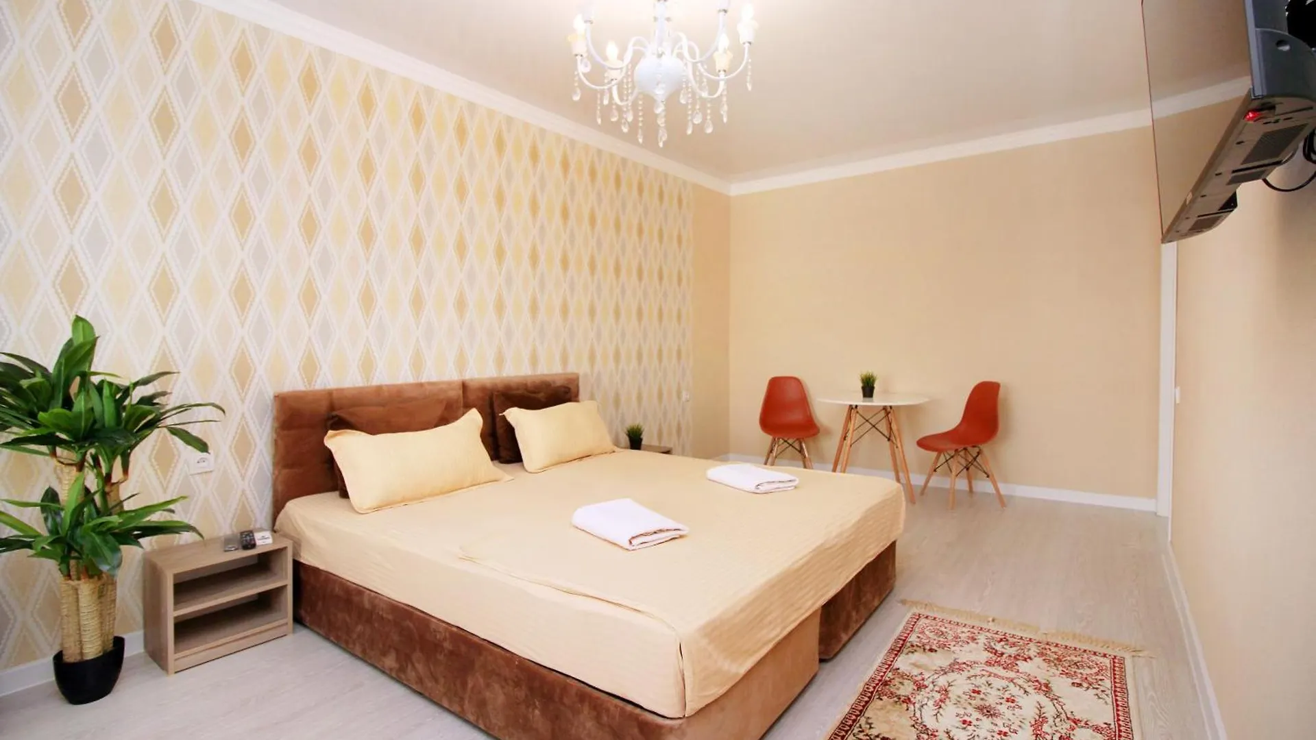 Apartment Двухкомнатные Апартаменты Жк Молодежный Almaty